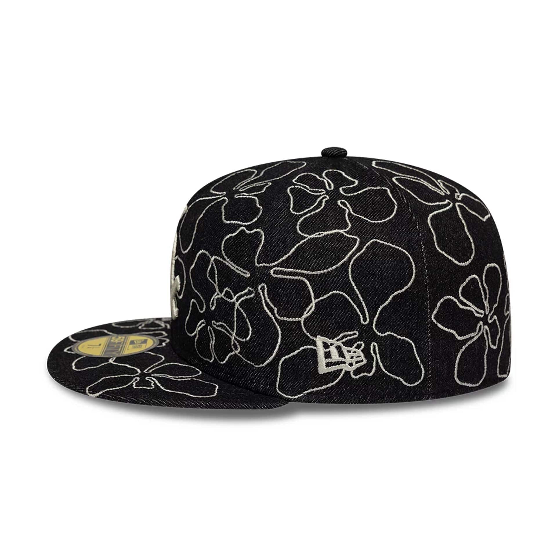 Pictured is this MLB Floral Denim Chicago White Sox 59FIFTY Fitted cap in black. 4