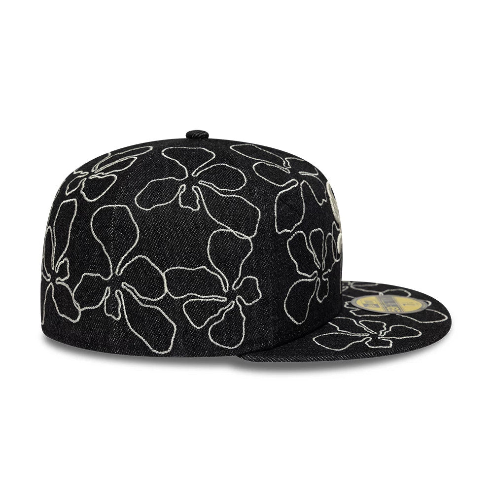 Pictured is this MLB Floral Denim Chicago White Sox 59FIFTY Fitted cap in black. 5