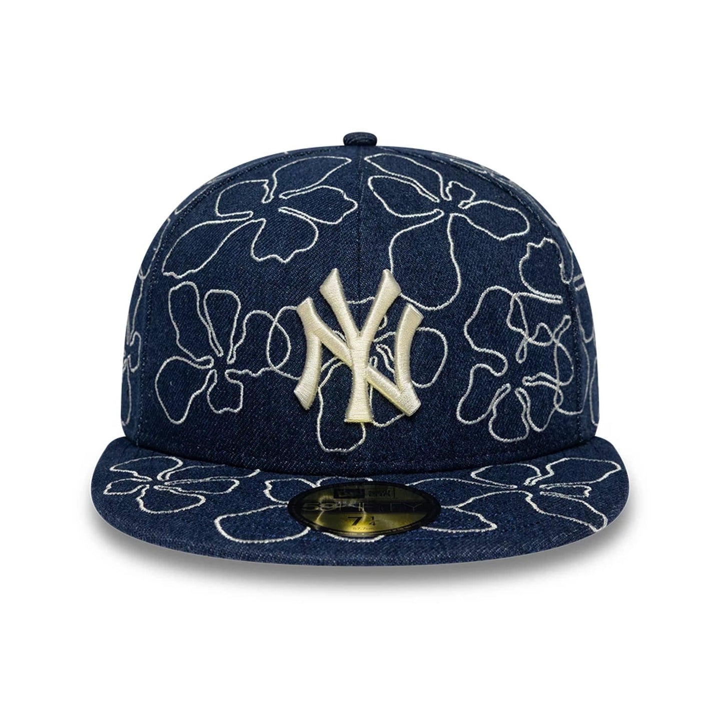Pictured is this MLB Floral Denim New York Yankees 59FIFTY Fitted cap in blue. 2