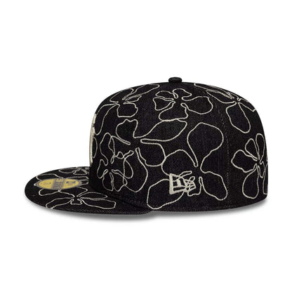 Pictured is this MLB Floral Denim New York Yankees 59FIFTY Fitted cap in black. 6