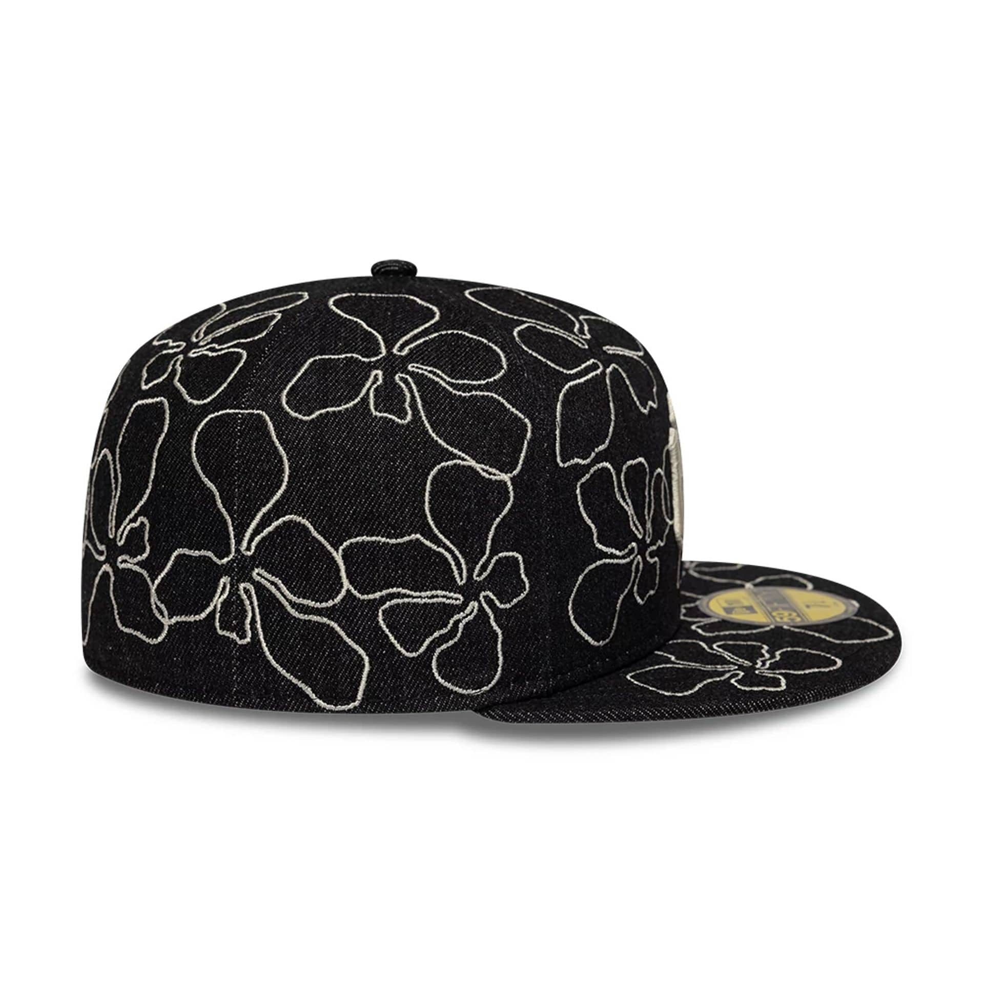 Pictured is this MLB Floral Denim New York Yankees 59FIFTY Fitted cap in black. 7