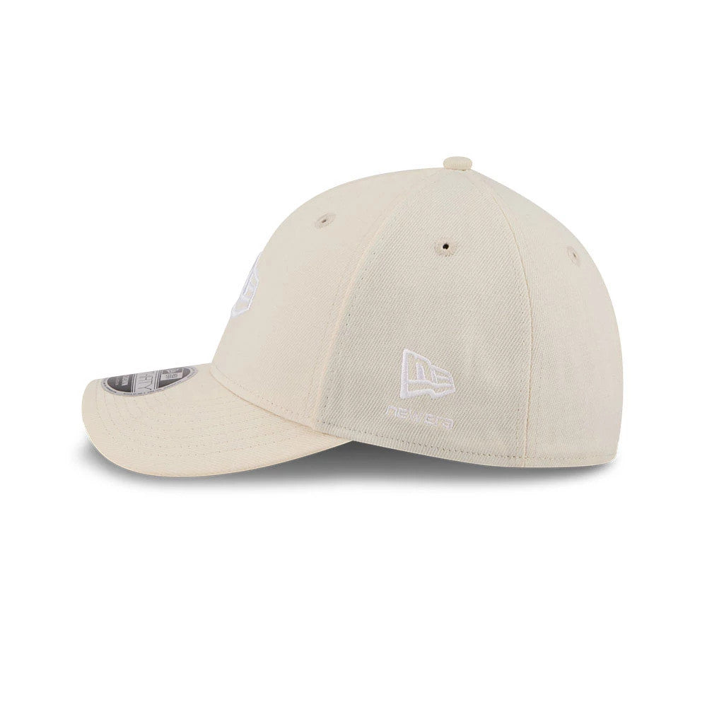 Pictured is this New Era Flag 39THIRTY M-Crown Stretch Fit cap in light beige. 5