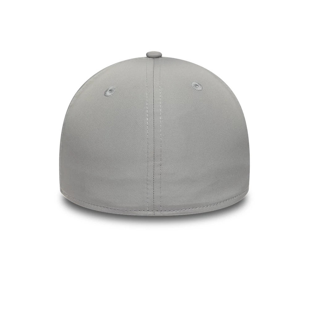 Pictured is this New Era Rubber Patch 39THIRTY M-Crown A-Frame Stretch Fit cap in grey. 4