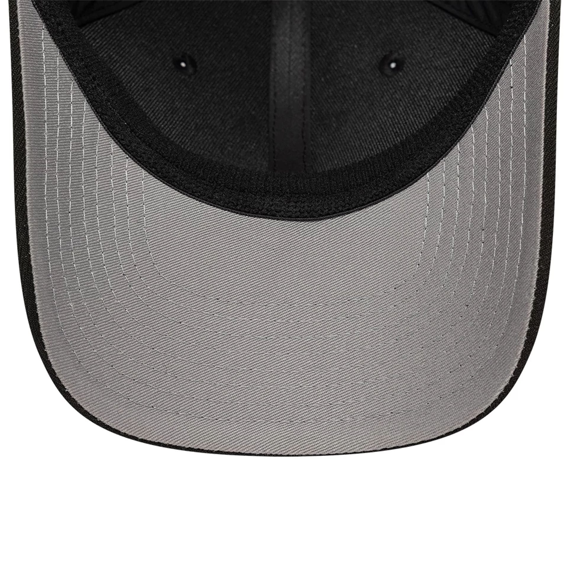 Pictured is this New Era Mono 39SEVENTY Stretch Fit cap in black. 2