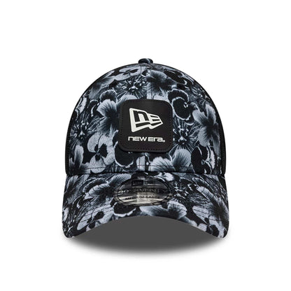 Pictured is this New Era Floral 39SEVENTY Stretch Fit cap in black. 3
