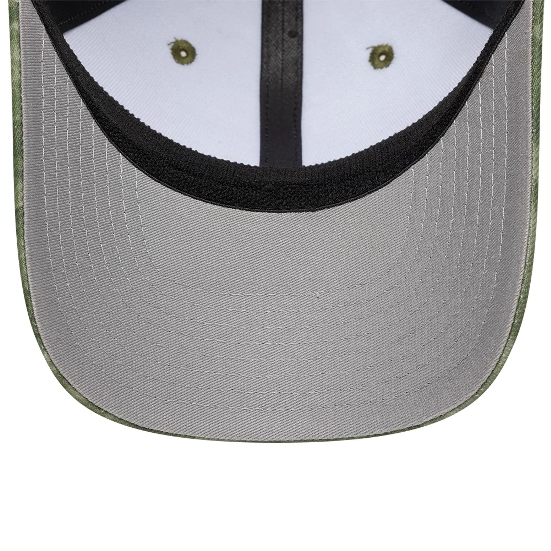 Pictured is this New Era Floral 39SEVENTY Stretch Fit cap in green. 2