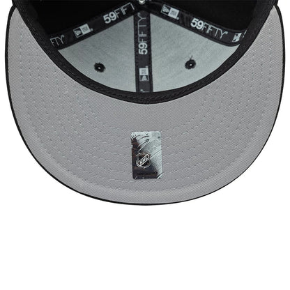 Pictured is this NHL Basic Boston Bruins 59FIFTY Fitted cap in black. 2