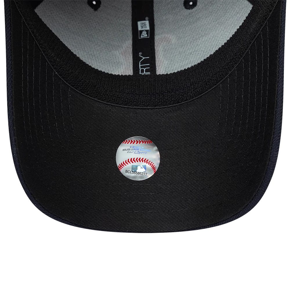 Pictured is this MLB Classic Boston Red Sox 39THIRTY Stretch Fit cap in navy. 5