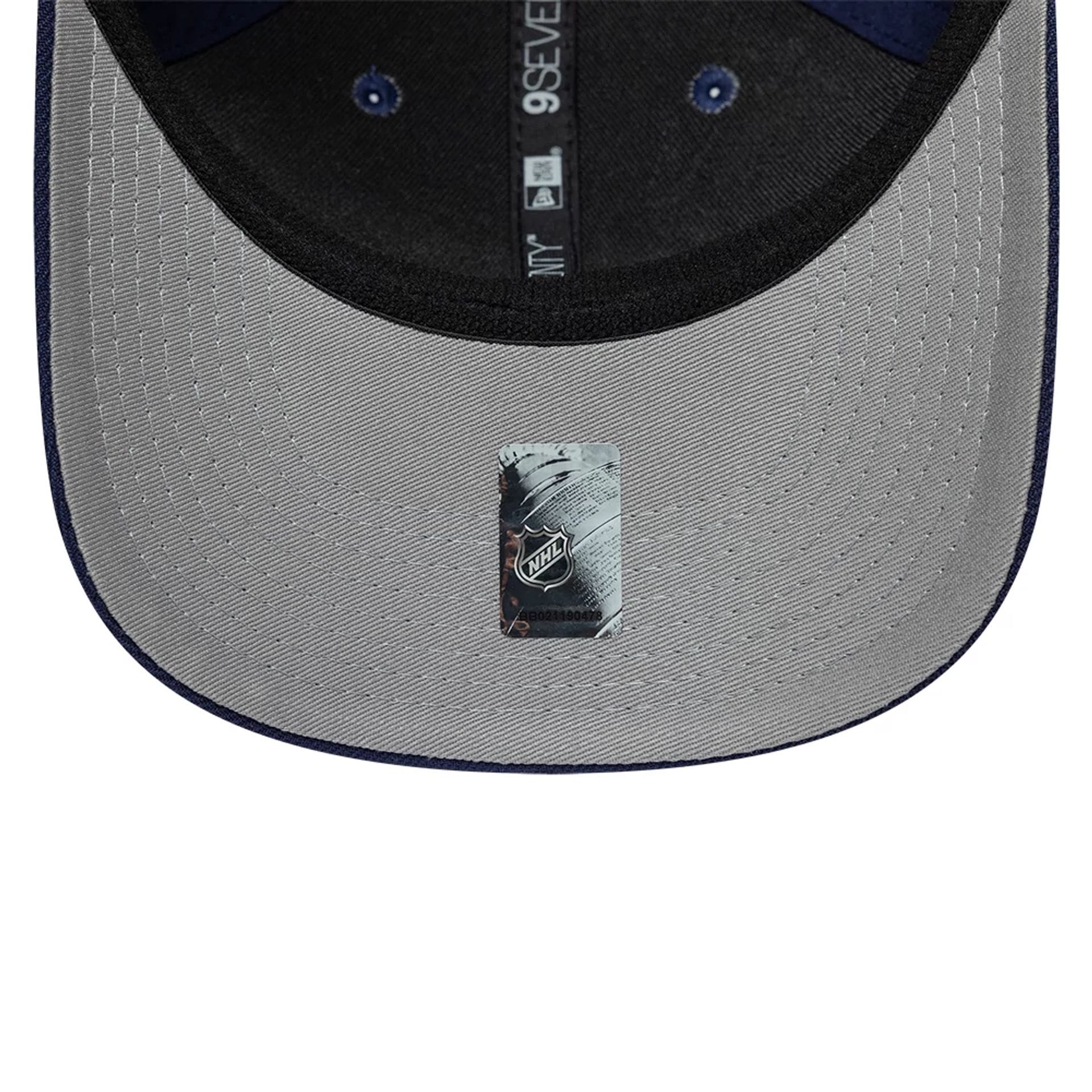 Pictured is this NHL Team Toronto Maple Leafs 9SEVENTY Stretch Snap cap in navy. 2
