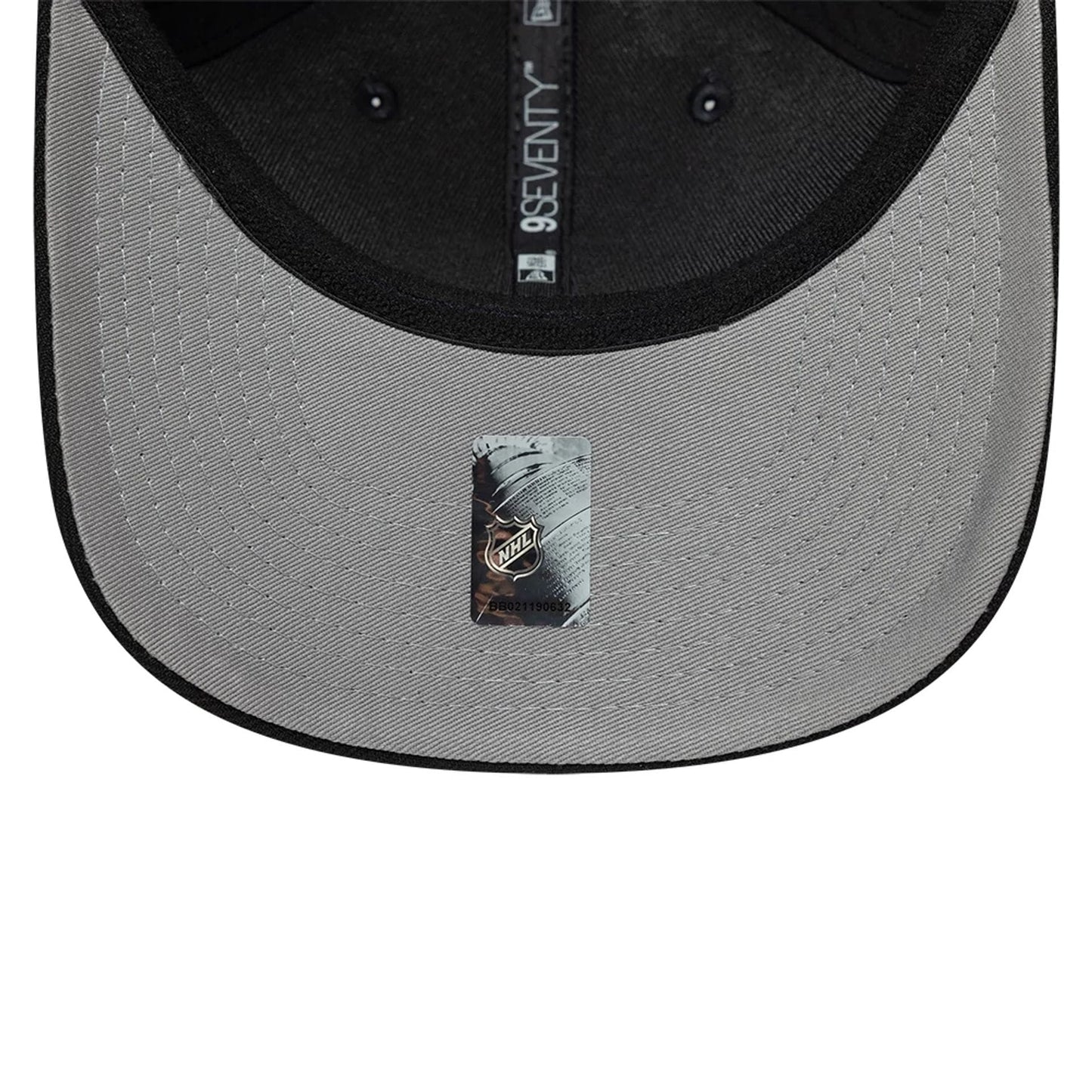 Pictured is this NHL Team Pittsburgh Penguins 9SEVENTY Stretch Snap cap in black. 2
