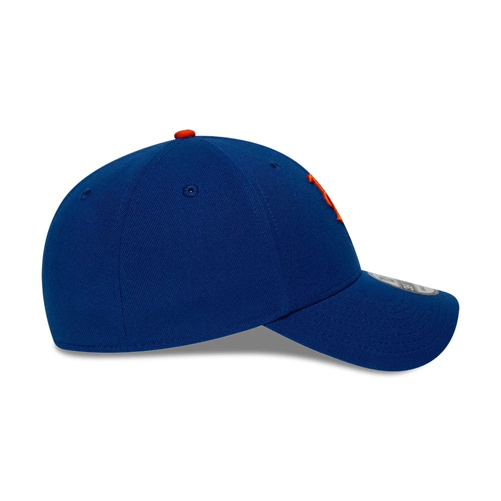Pictured is this MLB Classic New York Mets 39THIRTY Stretch Fit cap in blue. 7