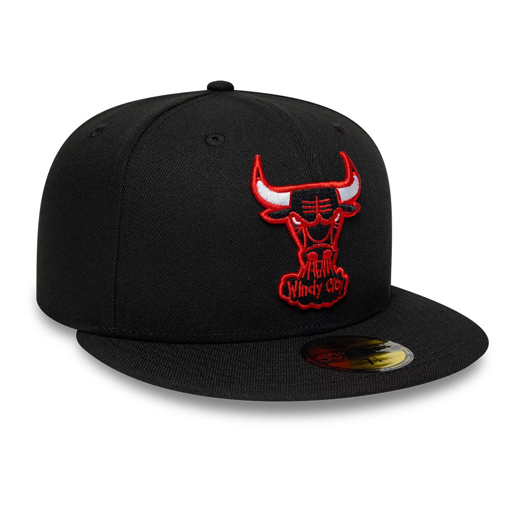Pictured is this NBA Hardwood Classic Windy City Chicago Bulls 59FIFTY Fitted cap in black. 4