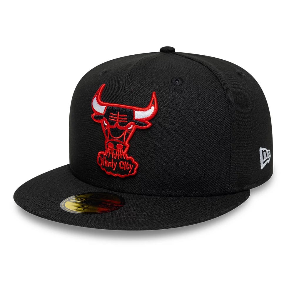 Pictured is this NBA Hardwood Classic Windy City Chicago Bulls 59FIFTY Fitted cap in black. 1