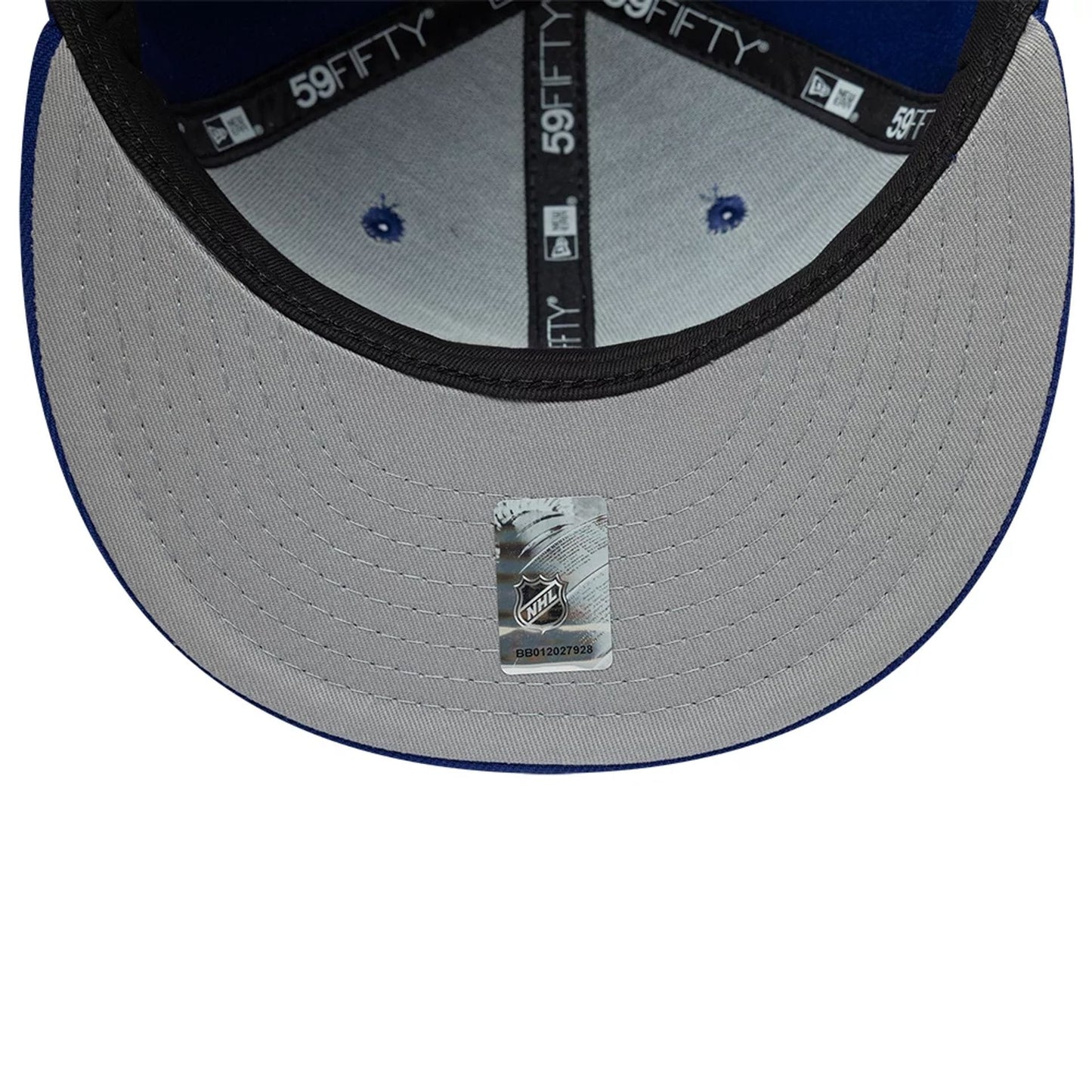 Pictured is this NHL Basic Tampa Bay Lightning 59FIFTY Fitted cap in dark blue. 2