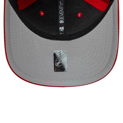 Pictured is this NHL Team Florida Panthers 9SEVENTY Stretch Snap cap in red. 2