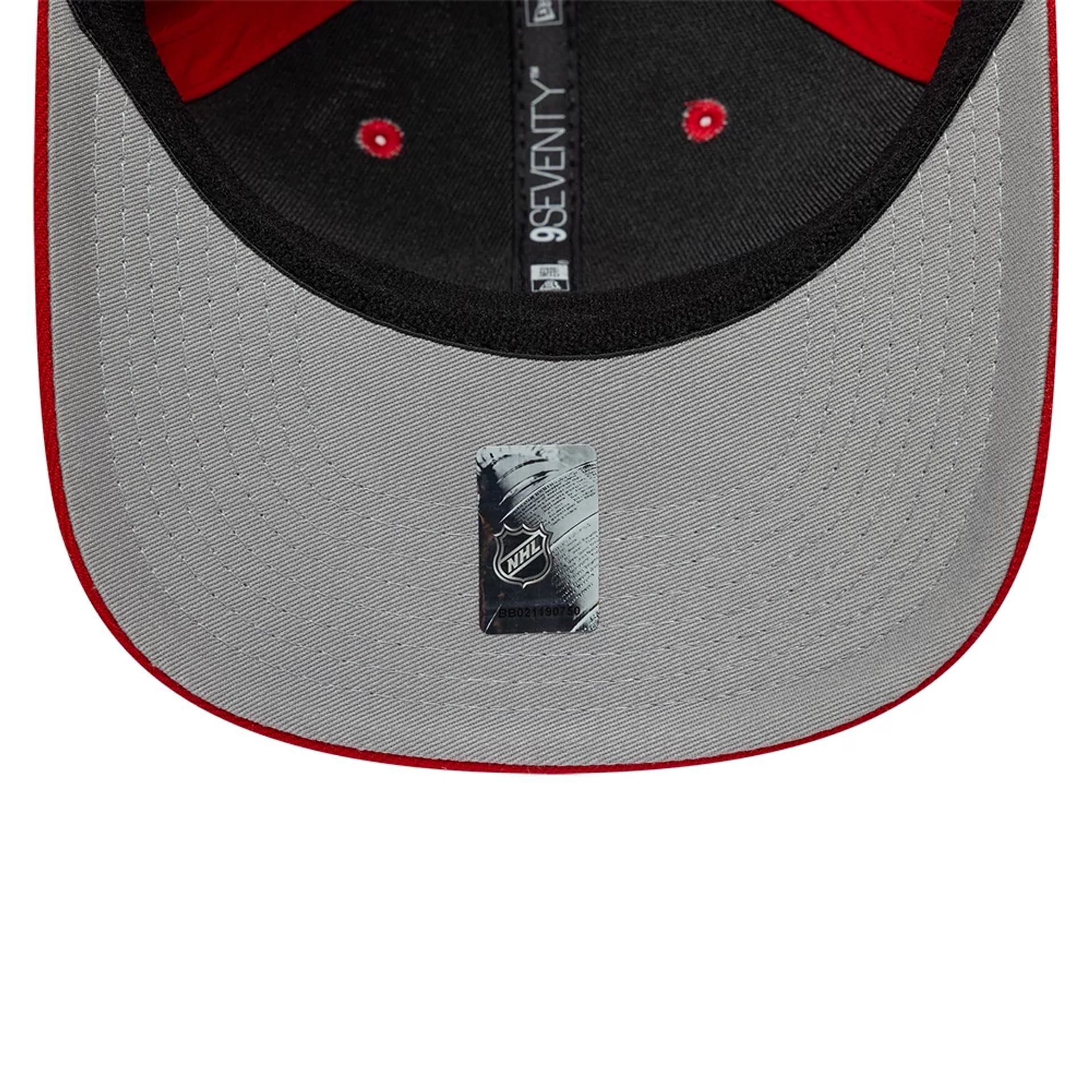 Chicago Blackhawks Caps & Hats | NEC UK