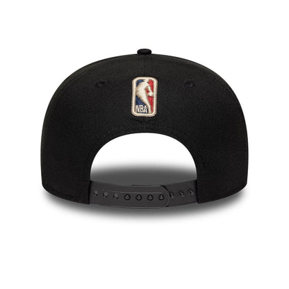 Pictured is this NBA Hardwood Classic Chicago Bulls 9FIFTY A-Frame Snapback cap in black. 5