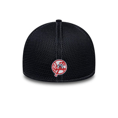 Pictured is this MLB Neo New York Yankees 39THIRTY Stretch Fit cap in navy. 4