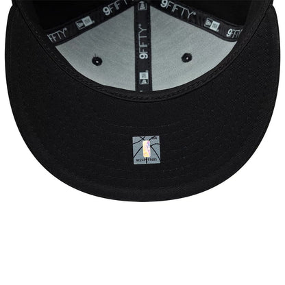 Pictured is this NBA LA Lakers 9FIFTY Snapback cap in black. 7