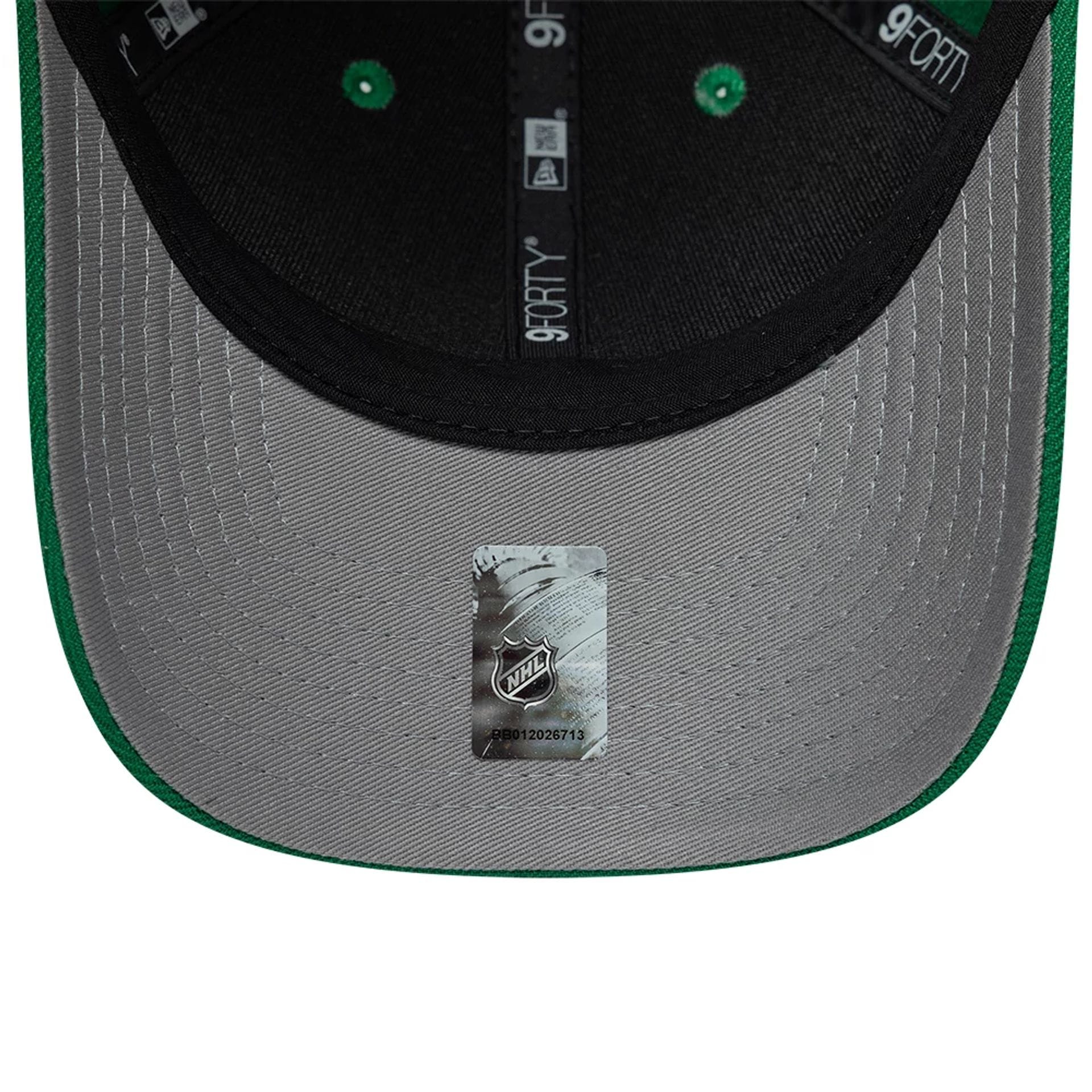 Pictured is this NHL Team Dallas Stars 9FORTY M-Crown cap in green. 2