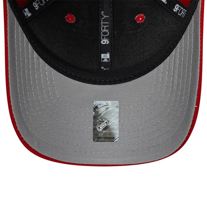 Pictured is this NHL Team Detroit Red Wings 9FORTY M-Crown cap in red. 2