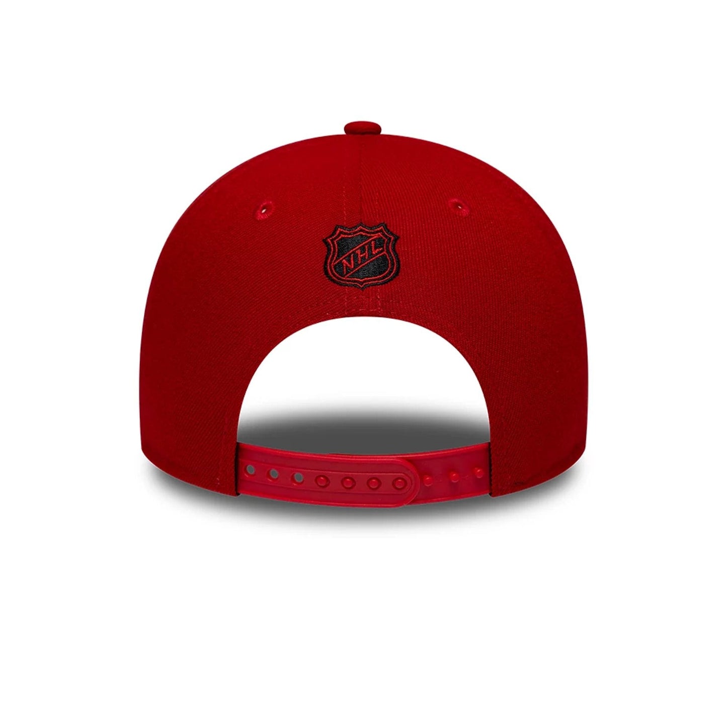 Pictured is this NHL Team Chicago Blackhawks 9FORTY M-Crown cap in red. 5