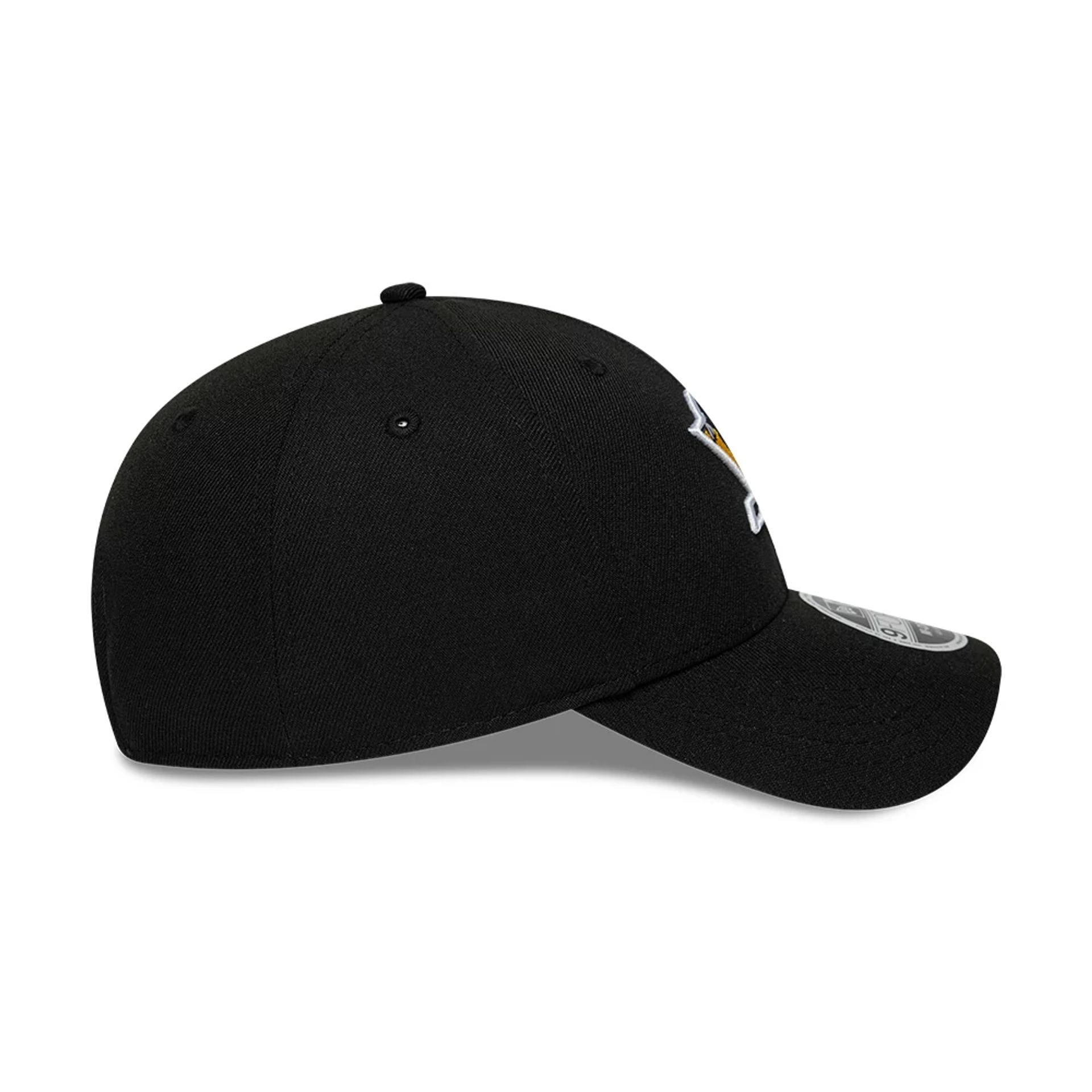 Pictured is this NHL Team Pittsburgh Penguins 9FORTY M-Crown cap in black. 7