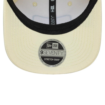 Pictured is this Brazil Race Special Max Verstappen Red Bull Racing 9SEVENTY Stretch Snap cap in cream. 7