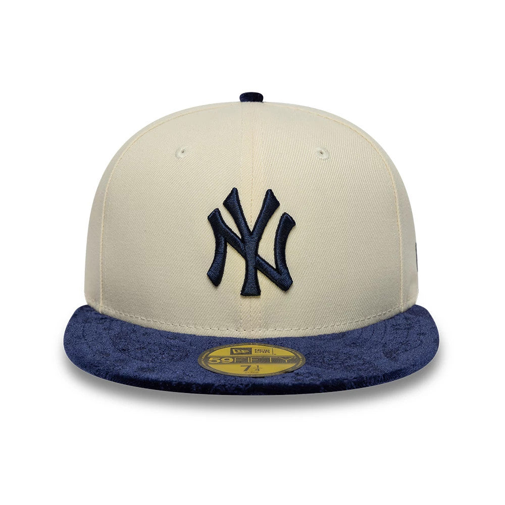 Pictured is this MLB Paisley Visor New York Yankees 59FIFTY Fitted cap in Cream. 4