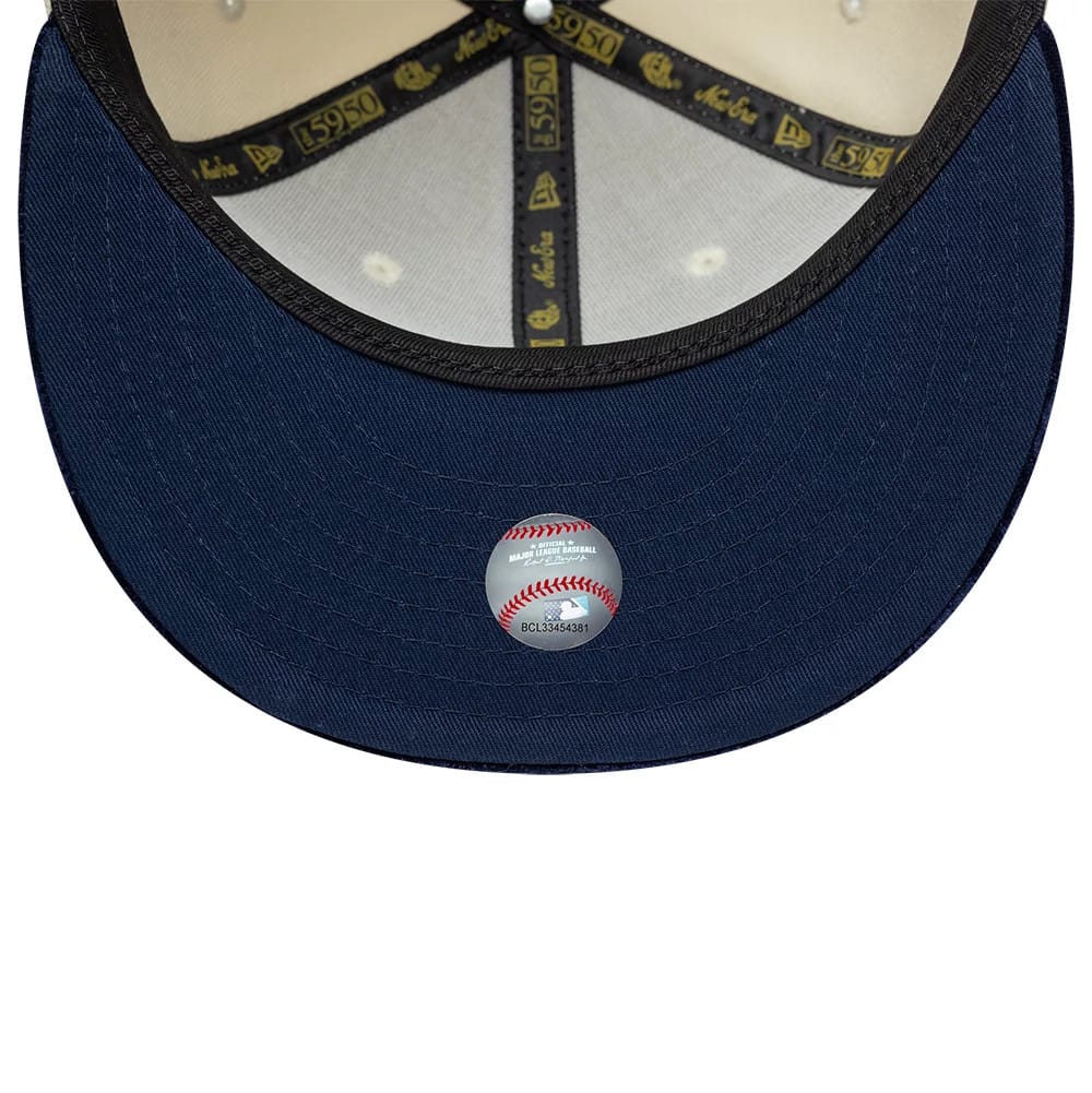 Pictured is this MLB Paisley Visor New York Yankees 59FIFTY Fitted cap in Cream. 3