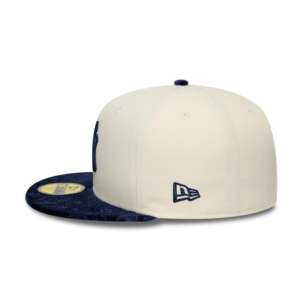 Pictured is this MLB Paisley Visor New York Yankees 59FIFTY Fitted cap in Cream. 7