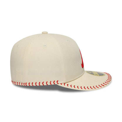 Pictured is this MLB Baseball Stitch Atlanta Braves Retro Crown 59FIFTY Fitted cap in Cream. 6