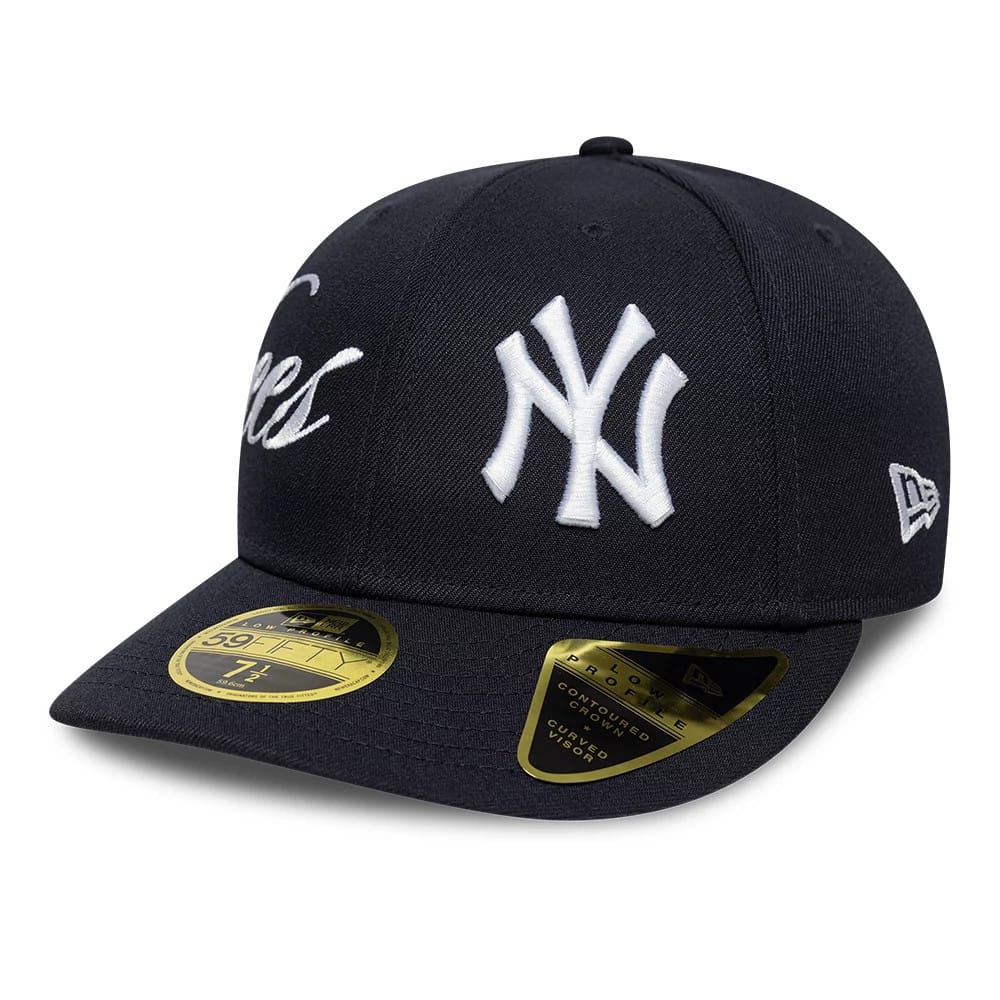 Pictured is this MLB Side Script New York Yankees Low Profile 59FIFTY Fitted cap in navy. 4