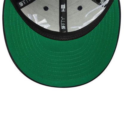 Pictured is this MLB Side Script New York Yankees Low Profile 59FIFTY Fitted cap in navy. 2
