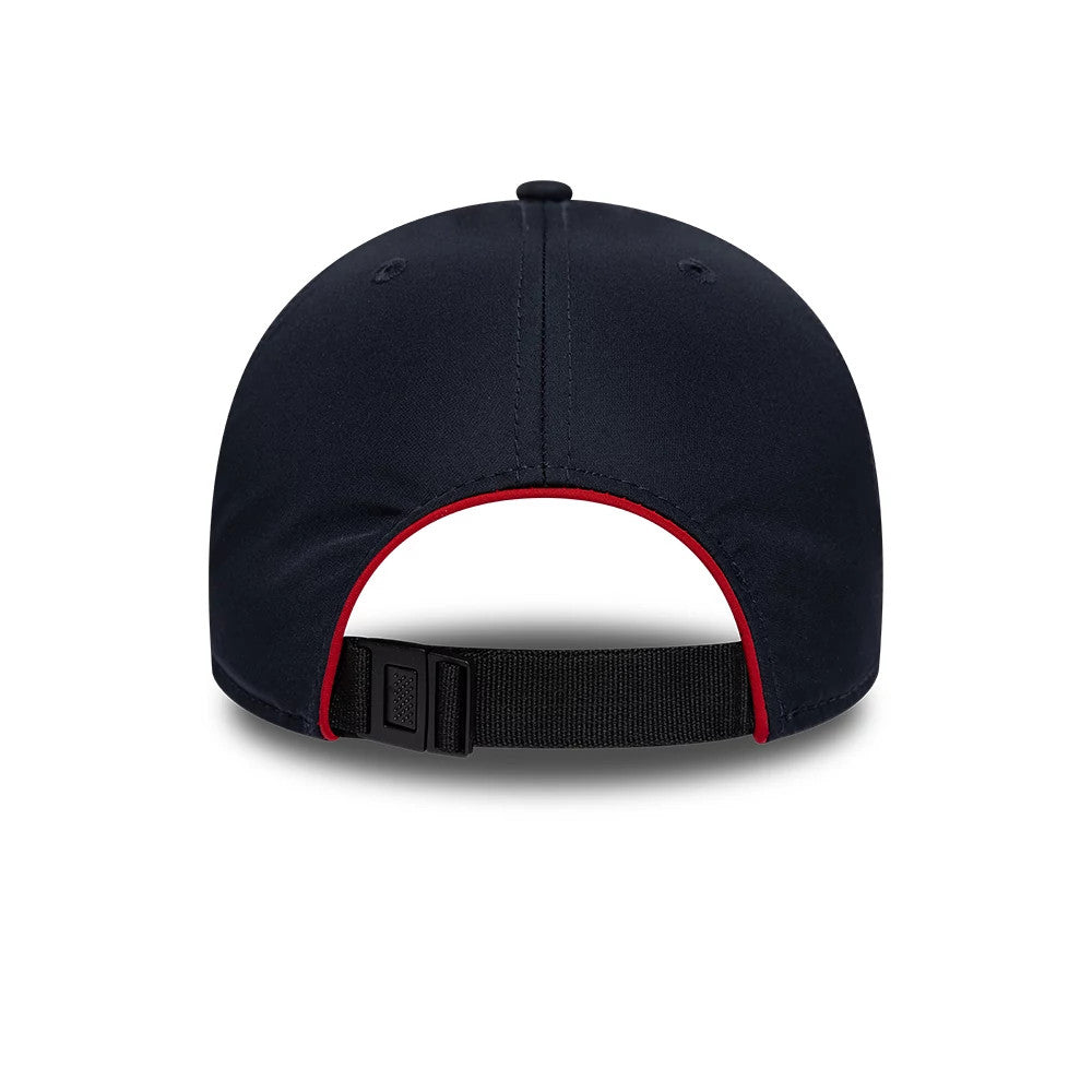 Pictured is this MLB Panel New York Yankees 9TWENTY A-Frame cap in navy. 5
