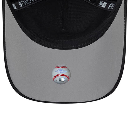 Pictured is this MLB Panel San Francisco Giants 9TWENTY A-Frame cap in black. 2