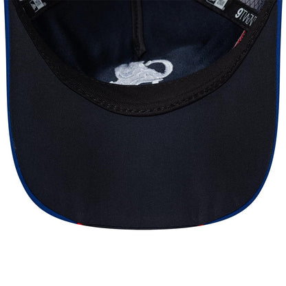 Pictured is this Retro Goal Keeper Chelsea FC Lion Crest 9TWENTY A-Frame cap in navy. 7