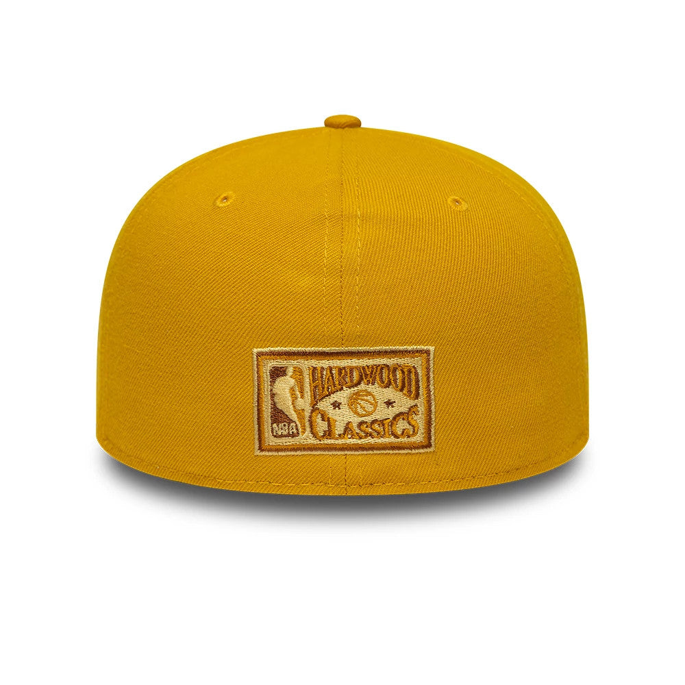 Pictured is this NBA Chicago Bulls 59FIFTY A-Frame Fitted cap in gold & black. 5