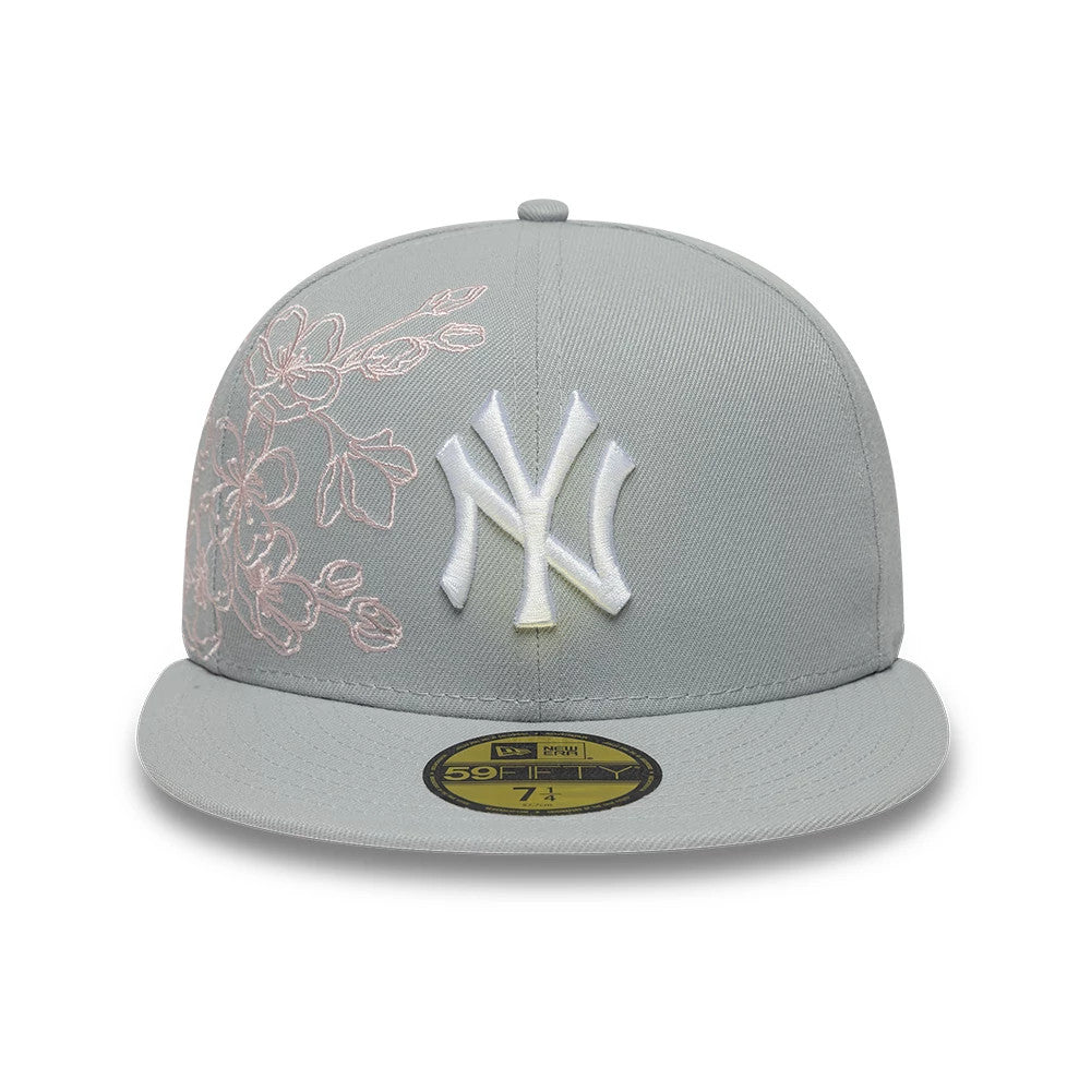 Pictured is this MLB Floral Outline New York Yankees 59FIFTY Fitted cap in grey. 3