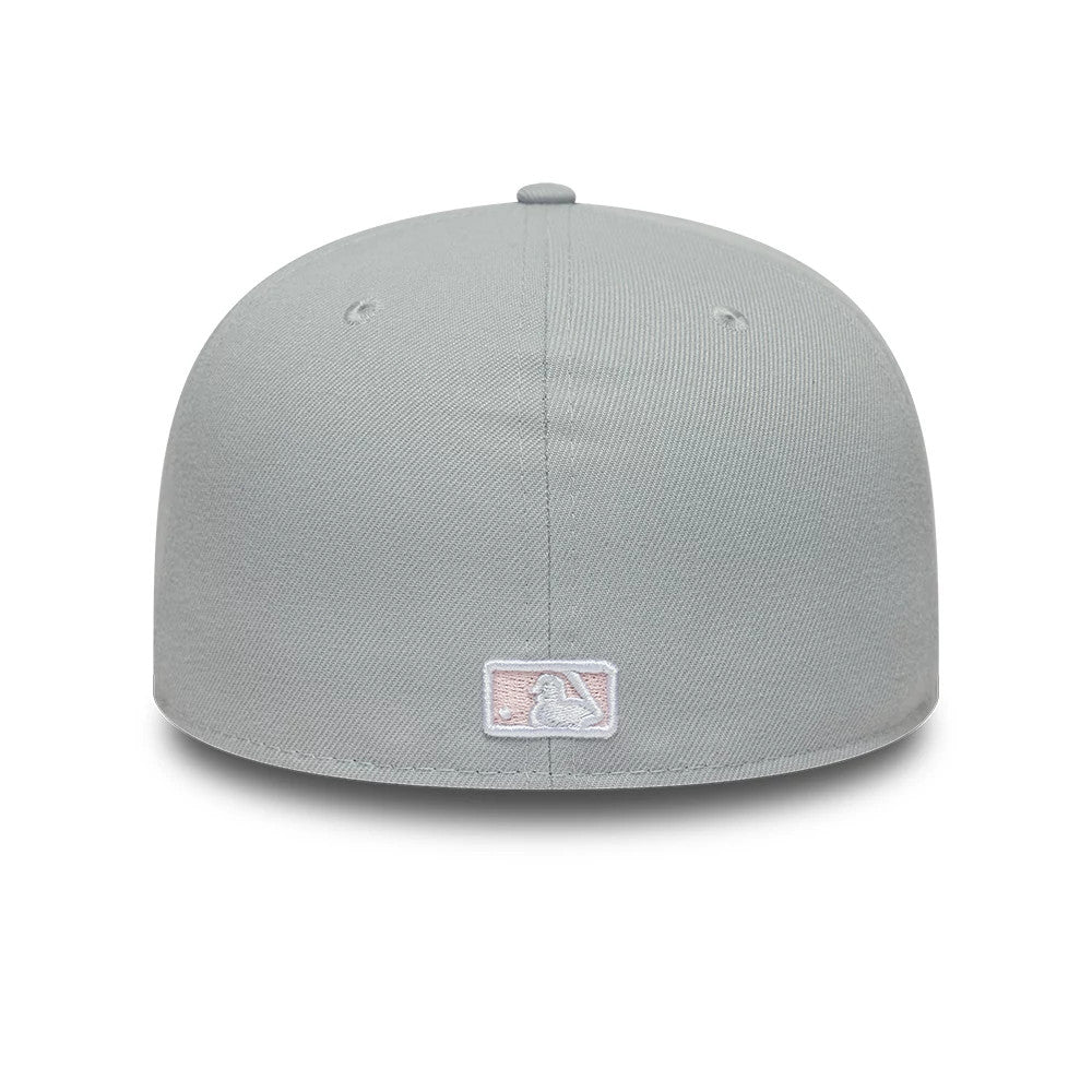Pictured is this MLB Floral Outline New York Yankees 59FIFTY Fitted cap in grey. 5