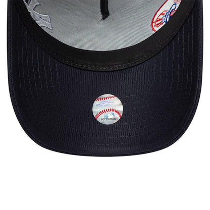 Pictured is this MLB Patch New York Yankees 9FORTY A-Frame Trucker cap in navy. 7