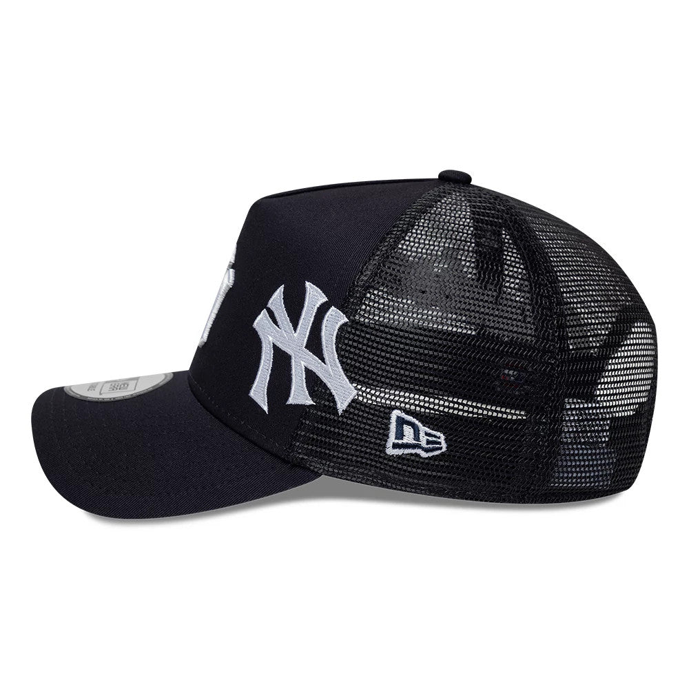 Pictured is this MLB Patch New York Yankees 9FORTY A-Frame Trucker cap in navy. 5