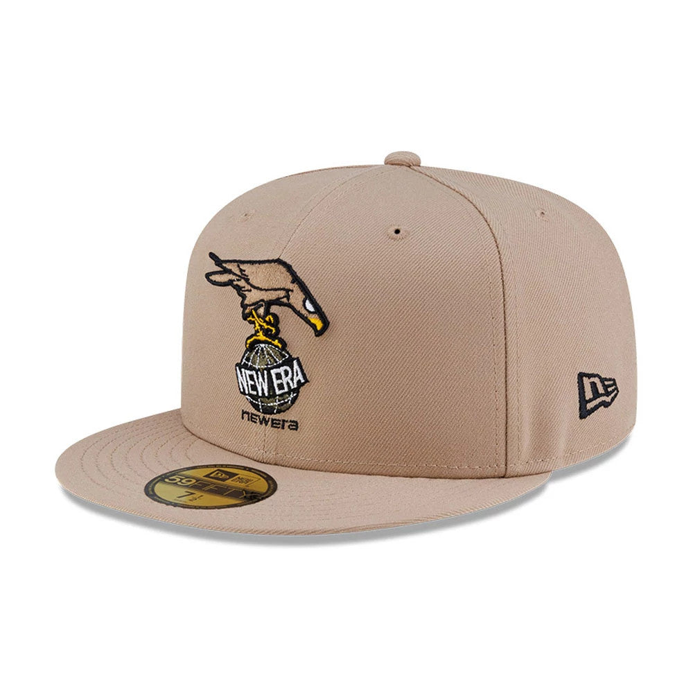Pictured is this Roji Soccer 59FIFTY Fitted cap in beige. 4