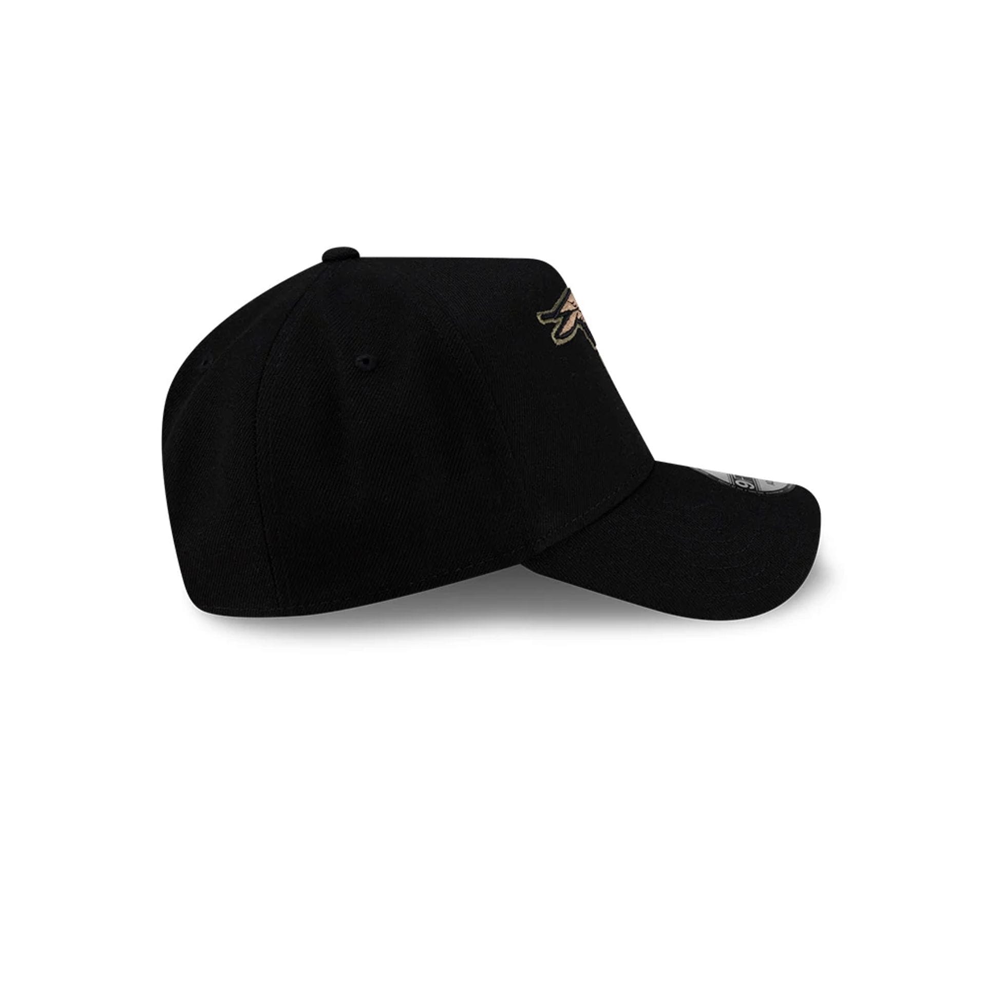 Pictured is this Roji Soccer 9FORTY A-Frame cap in black. 6