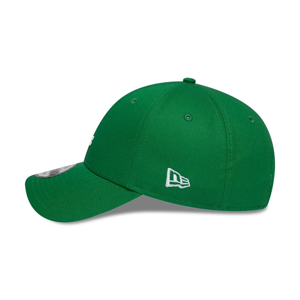 Pictured is this Lacoste X New Era 9FORTY cap in green. 4