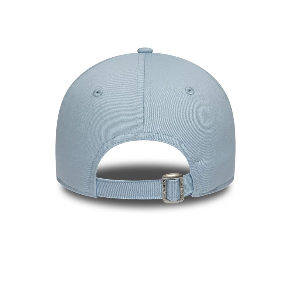 Pictured is this Lacoste X New Era 9TWENTY cap in pastel blue. 4