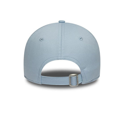 Pictured is this Lacoste X New Era 9TWENTY cap in pastel blue. 4