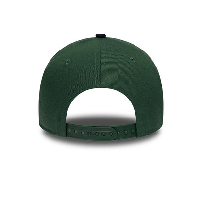 Pictured is this MLB Suede Visor New York Yankees 9FORTY E-Frame cap in dark green. 4