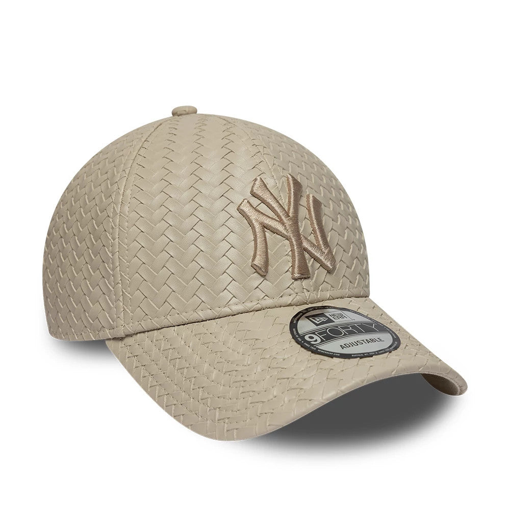 Pictured is this MLB PU Weave New York Yankees 9FORTY cap in light beige. 3