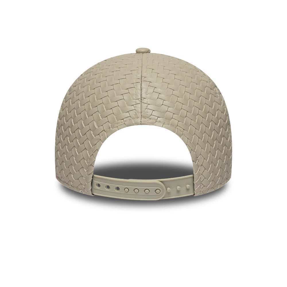 Pictured is this MLB PU Weave New York Yankees 9FORTY cap in light beige. 4